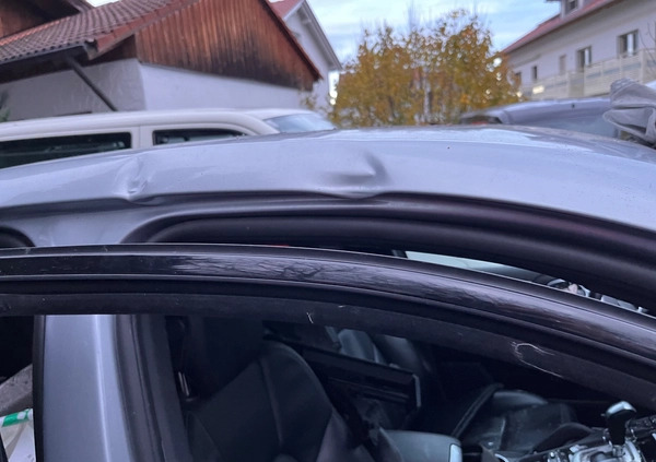 Porsche Cayenne cena 29999 przebieg: 94000, rok produkcji 2017 z Jordanów małe 67
